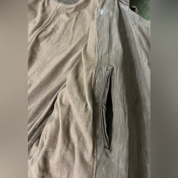 Sisii Brown Double-Breasted Leather Trench Coat - Picture 13 of 16